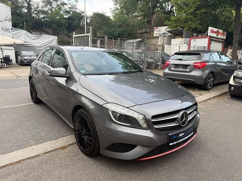 Gebraucht Mercedes A220 170 PS (125 kW) 2013 Grau Limousine
