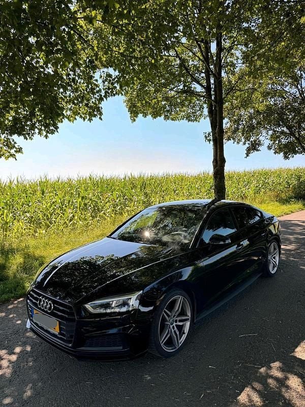 Schwarz Gebraucht 2018 Audi A5 S-line plus Coupé | 21.500 € (Fairer Preis) - Bild 1/4