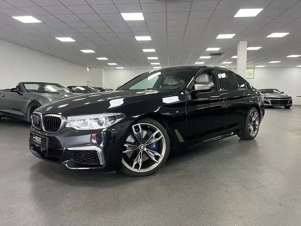 Gebraucht BMW M550 Shadowline 530 PS (389 kW) 2020 Black sapphire metallic Limousine