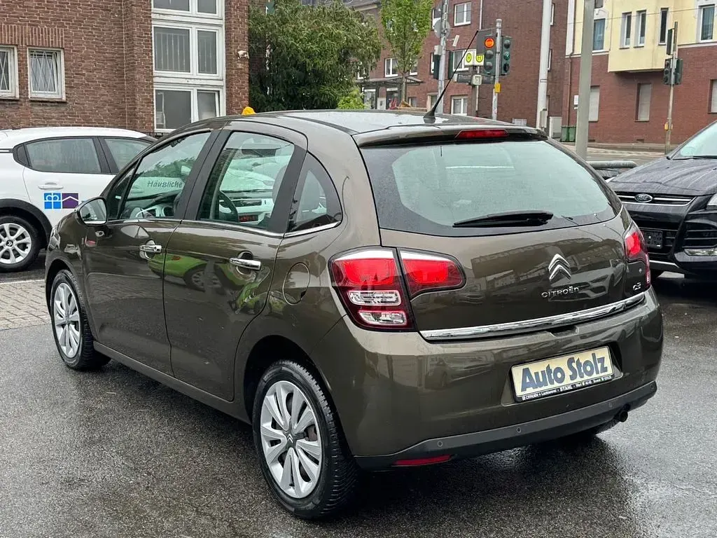 Gebraucht Citroën C3 SELECTION 82 PS (60 kW) 2013 Braun Limousine