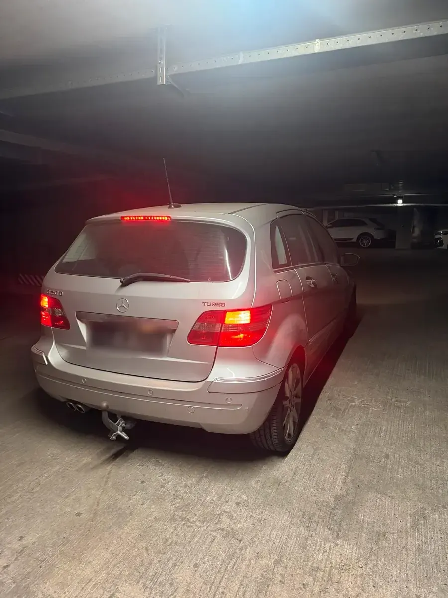 Gebraucht Mercedes B200 193 PS (141 kW) 2005 Grau Van / Kleinbus