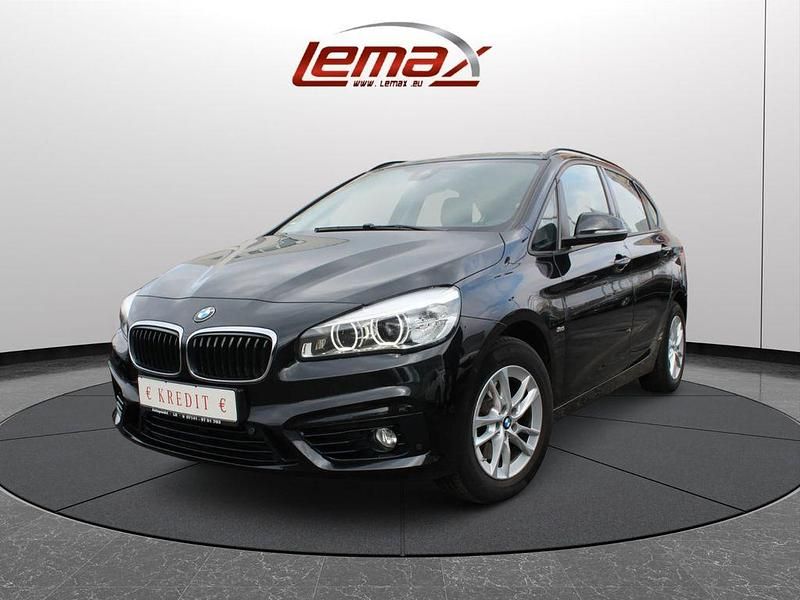 Schwarz Gebraucht 2017 BMW 220 Active Tourer Sport Line Van / Kleinbus | 13.900 € (Guter Preis) - Bild 1/4