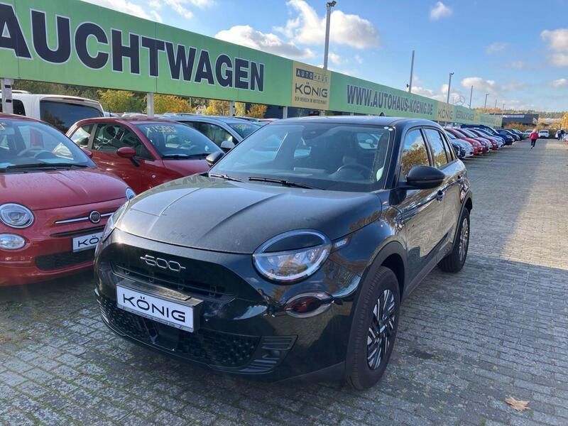 Schwarz Gebraucht 2025 Fiat 600 Limousine | 20.789 € - Bild 1/4
