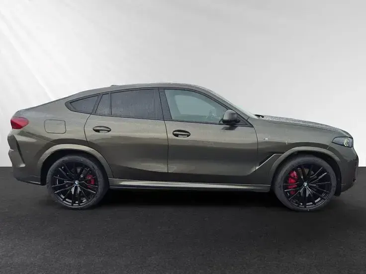 Gebraucht BMW X6 M Sport 352 PS (258 kW) 2025 Manhattan metallic SUV