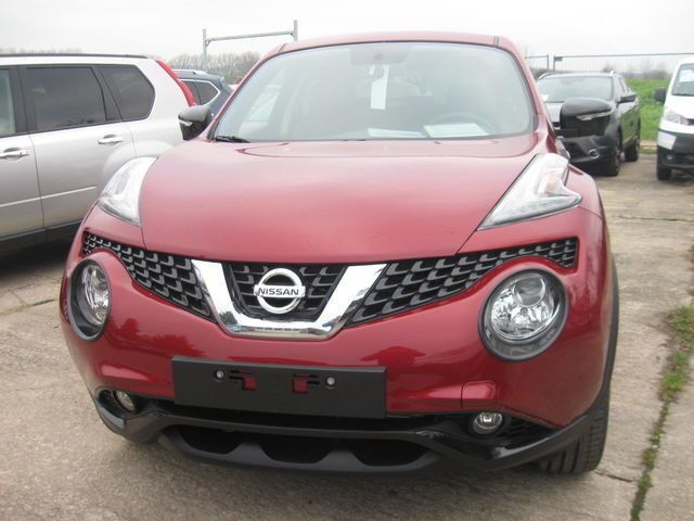Gebraucht Nissan Juke Acenta 190 PS (139 kW) 2015 Rot metallic SUV