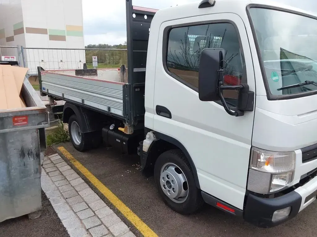 Gebraucht Mitsubishi Canter 150 PS (110 kW) 2020 Weiß