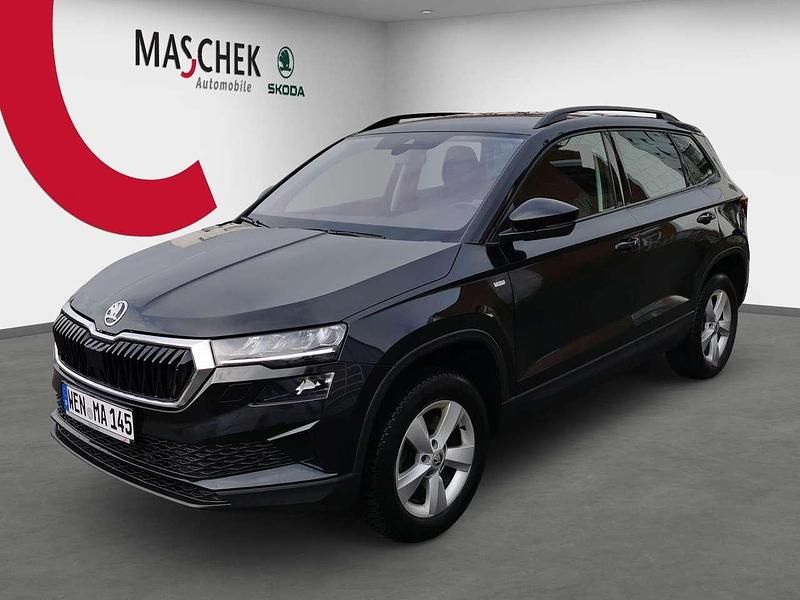 Schwarz Gebraucht 2023 Skoda Karoq Tour SUV | 32.850 € (Etwas zu teuer) - Bild 1/4