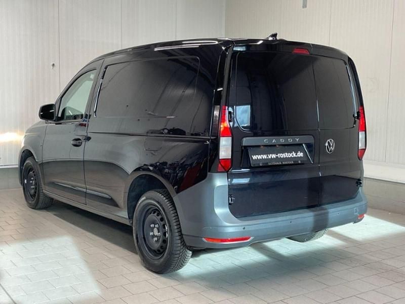 Gebraucht VW Caddy 102 PS (75 kW) 2024 Deep black perleffekt (metallic) Van / Kleinbus