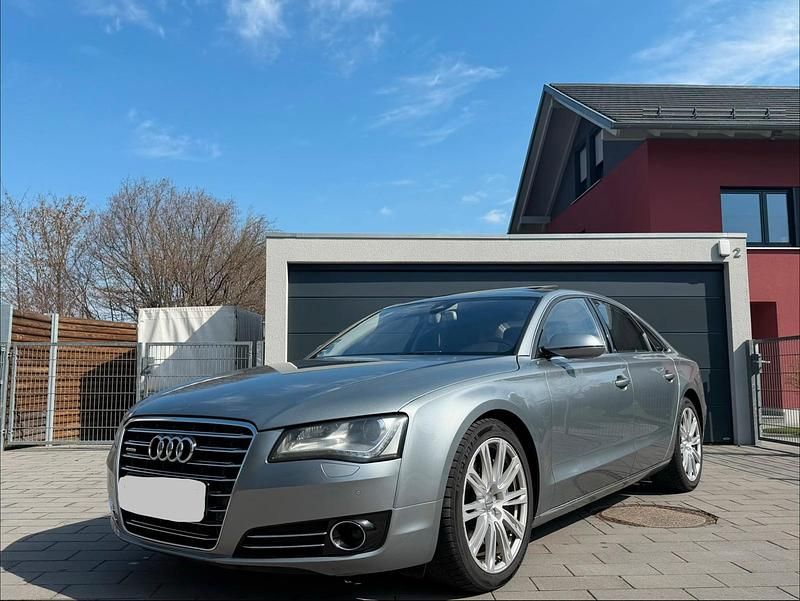 Second-hand Audi A8 351 CP (258 kW) 2011 Gri Berlinǎ