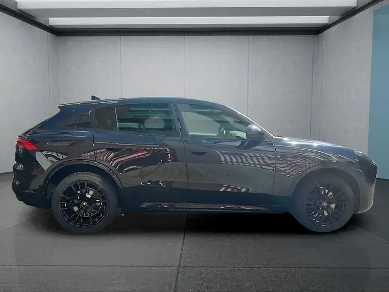 Neu Maserati Grecale 330 PS (242 kW) 2026 Schwarz SUV