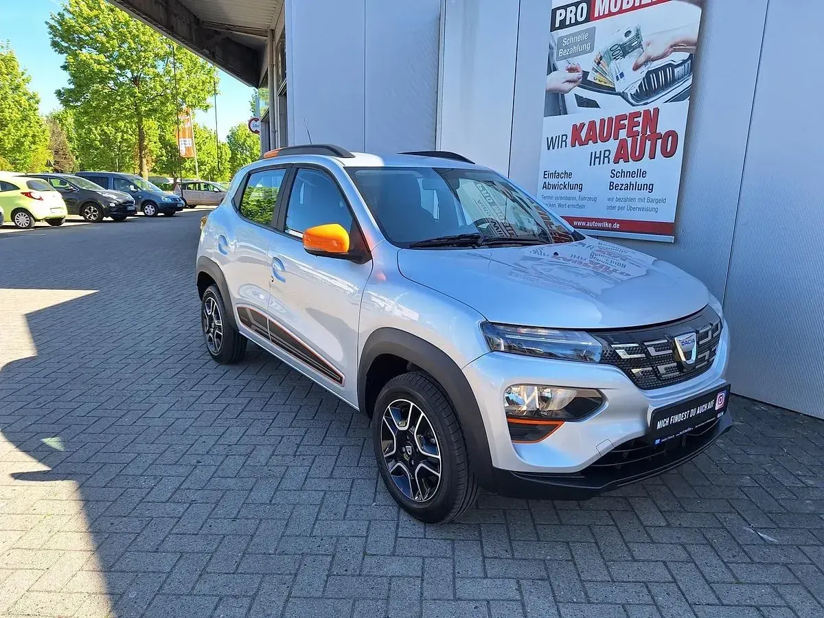 Usata Dacia Spring 33 kW (45 CV) 2022 Diverse metallic Utilitaria