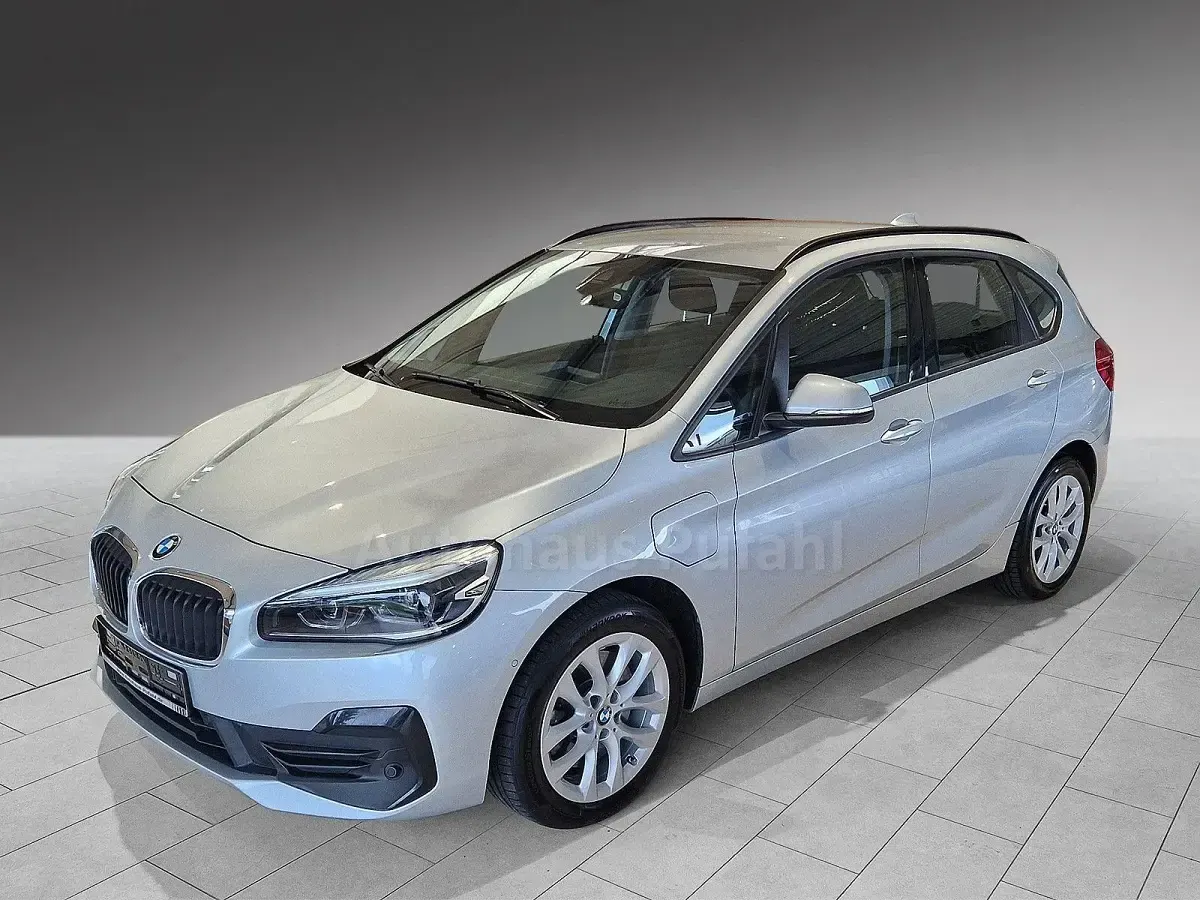 Używany BMW 225 136 KM (100 kW) 2020 Szary Kombi