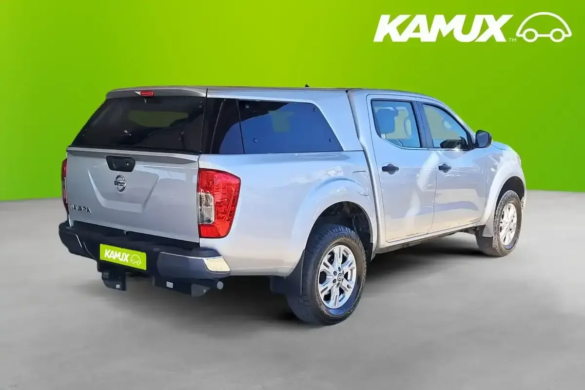 Gebraucht Nissan Navara 190 PS (139 kW) 2021 Silber / grau Pickup