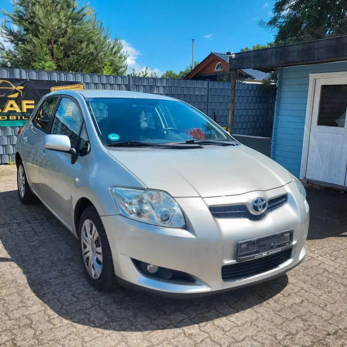 Gebraucht Toyota Auris Sol 124 PS (91 kW) 2007 Silber Kleinwagen