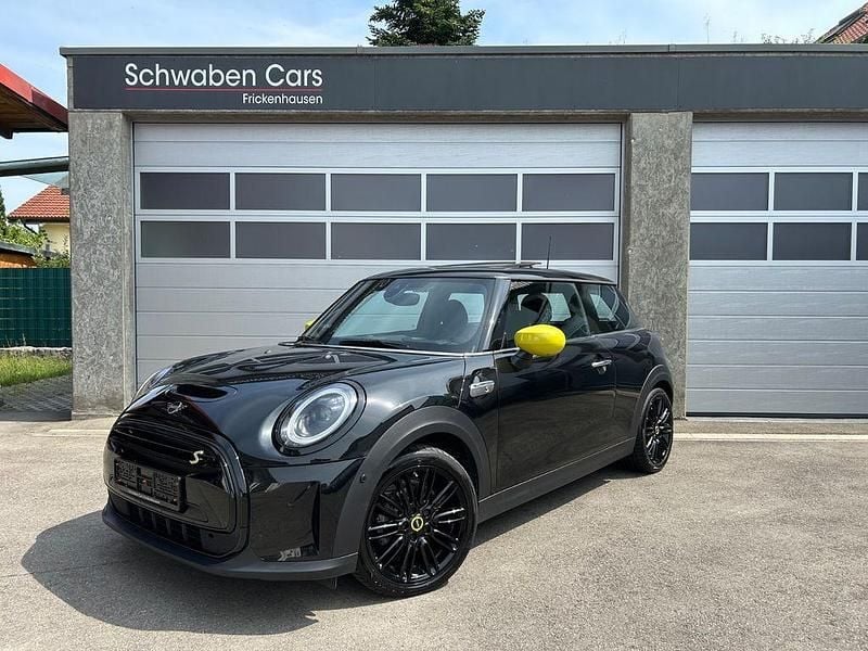 Schwarz Gebraucht 2023 Mini Cooper SE Kleinwagen | 20.700 € (Fairer Preis) - Bild 1/4