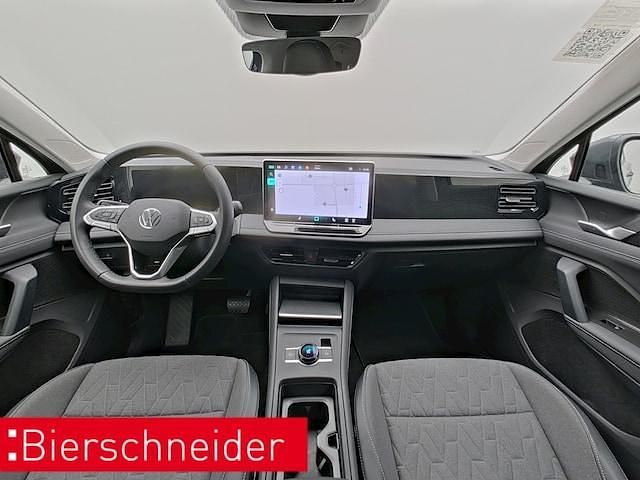 Gebraucht VW Tiguan Design 150 PS (110 kW) 2024 Grau SUV