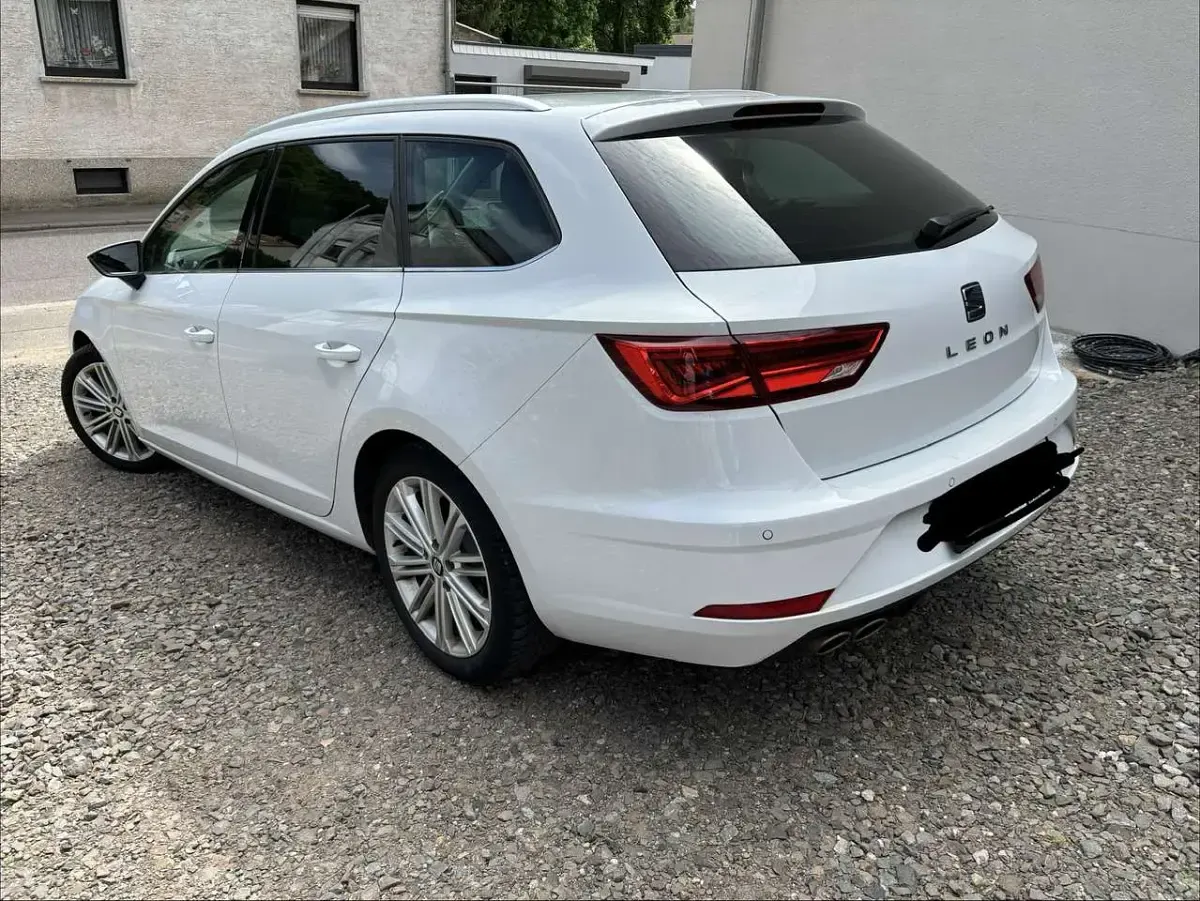 Gebraucht Seat Leon ST XCELLENCE 150 PS (110 kW) 2020 Weiß Kombi