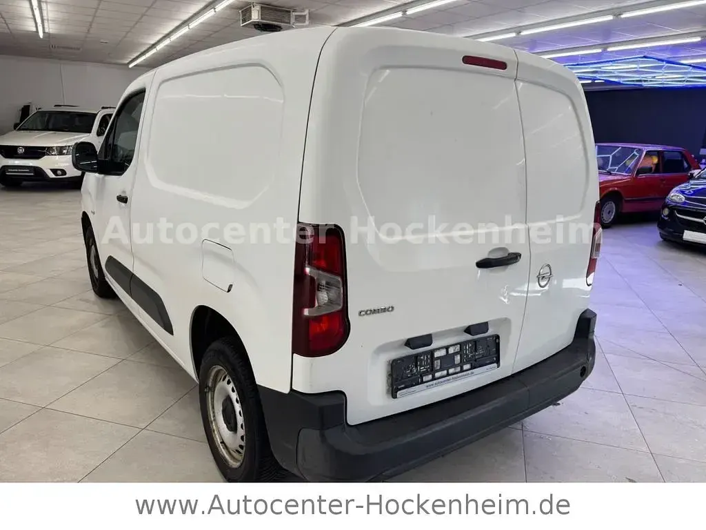 Usata Opel Combo Selection 76 CV (55 kW) 2019 Bianco Monovolume