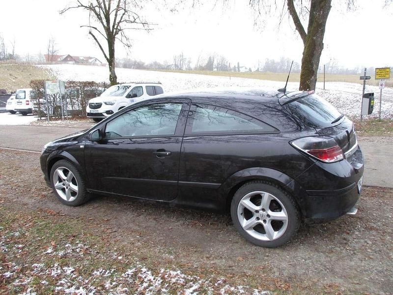 Gebraucht Opel Astra GTC 140 PS (102 kW) 2007 Coupé