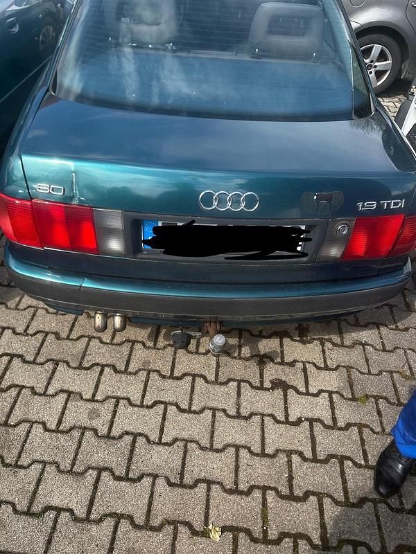Second-hand Audi 80 90 CP (66 kW) 1995 Verde Berlinǎ