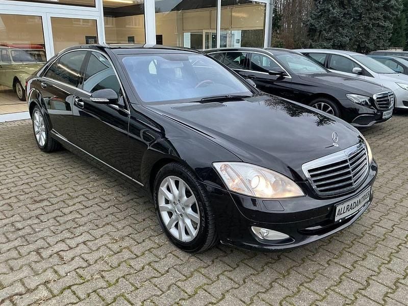 Schwarz Gebraucht 2008 Mercedes S500L Limousine | 12.950 € (Etwas zu teuer) - Bild 1/4