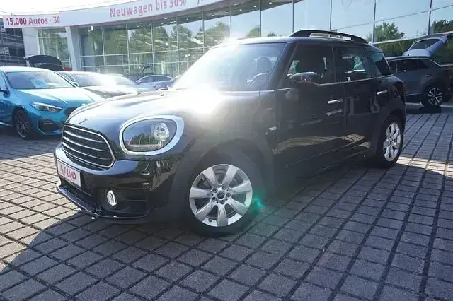 Gebraucht Mini One Countryman 102 PS (75 kW) 2020 Midnight black metallic SUV