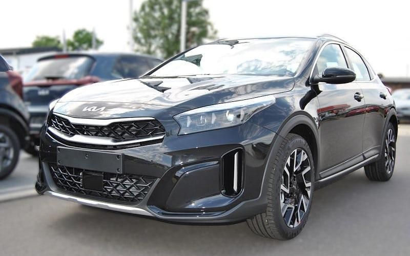 Schwarz Neu 2025 Kia XCeed Spirit SUV | 30.569 € (Etwas zu teuer) - Bild 1/1