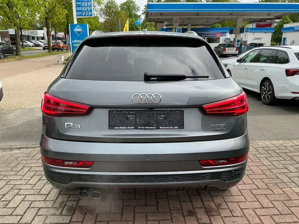 Second-hand Audi Q3 Design 179 CP (131 kW) 2018 Gri SUV