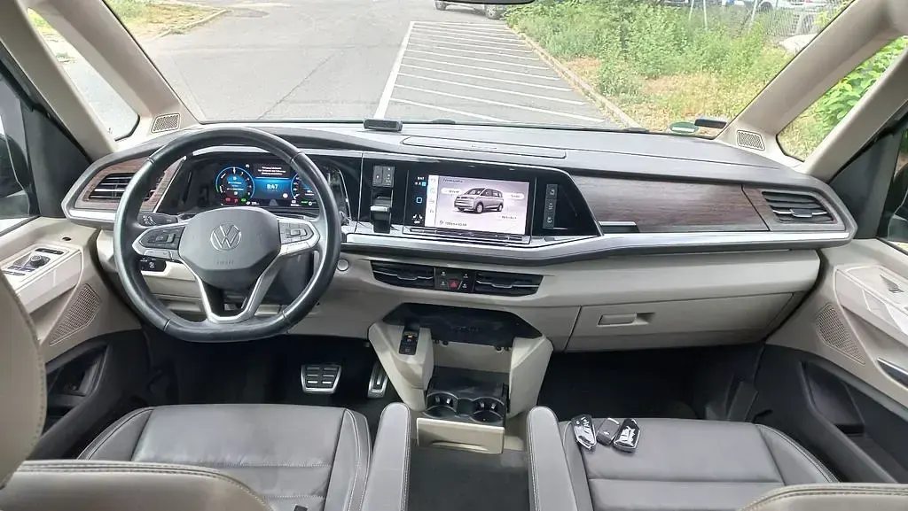 Gebraucht VW Multivan Style 218 PS (160 kW) 2023 Blau Van / Kleinbus