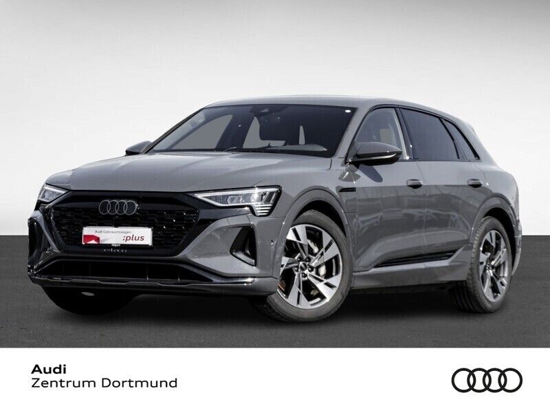 Grau Gebraucht 2023 Audi Q8 e-tron Advanced SUV | 47.422 € (Guter Preis) - Bild 1/4