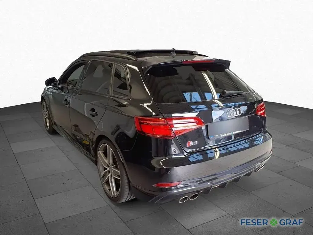 Gebraucht Audi S3 Design 310 PS (228 kW) 2018 Mythosschwarz metallic Limousine