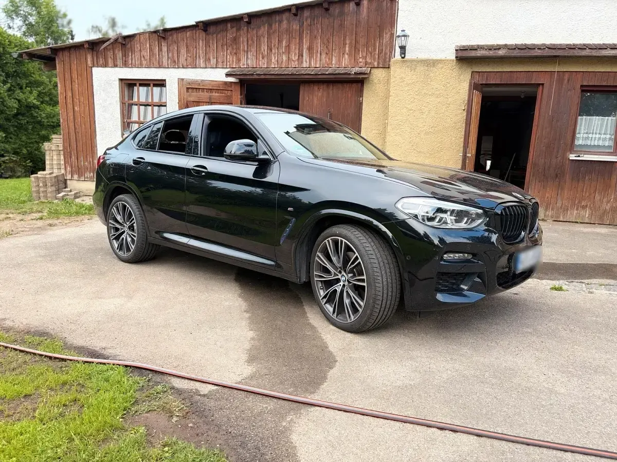 Gebraucht BMW X4 M Sport 286 PS (210 kW) 2021 Schwarz SUV