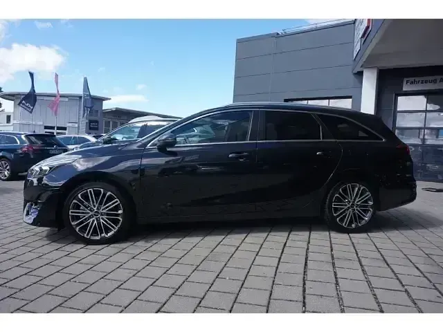Neu Kia Ceed Sportswagon GT-Line 140 PS (102 kW) 2025 Schwarz Kombi