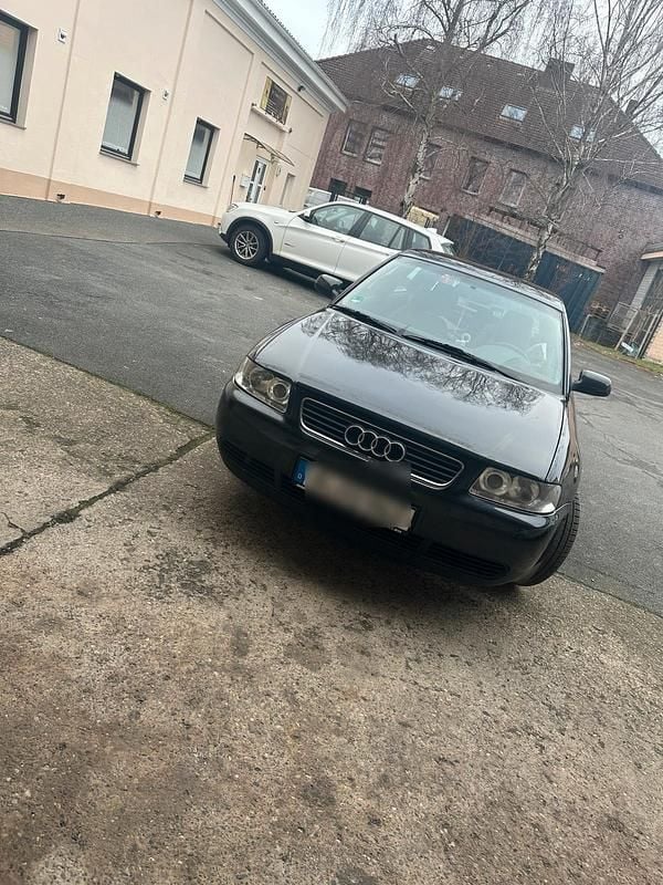 Gebraucht Audi A3 108 PS (79 kW) 2001 Schwarz Limousine