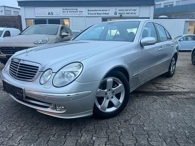 Silber Gebraucht 2003 Mercedes E200 Limousine | 5.990 € (Fairer Preis) - Bild 1/4