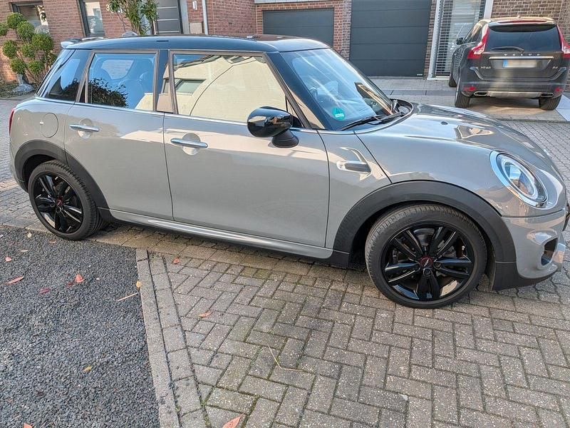 Gebraucht Mini John Cooper Works 136 PS (100 kW) 2020 Grau Kleinwagen