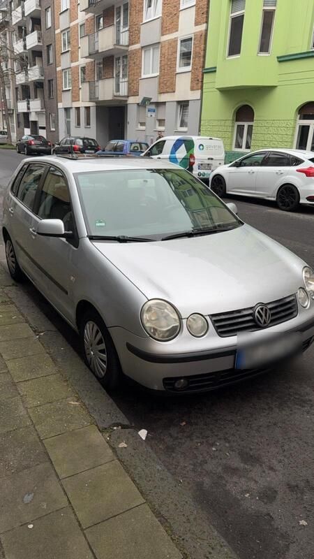 Silber Gebraucht 2004 VW Polo Kleinwagen | 800 € (Guter Preis) - Bild 1/4