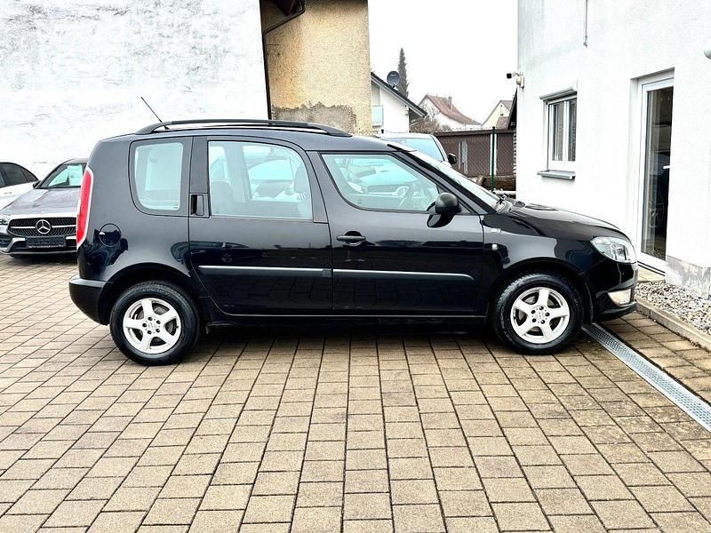 Gebraucht Skoda Roomster Plus Edition 86 PS (63 kW) 2015 Schwarz Van / Kleinbus