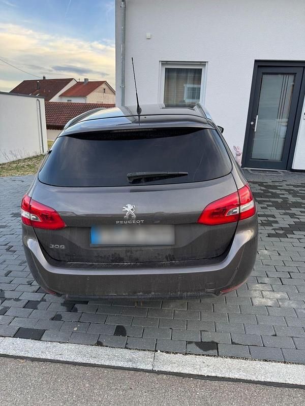 Gebraucht Peugeot 308 SW Allure 131 PS (96 kW) 2015 Beige Kombi