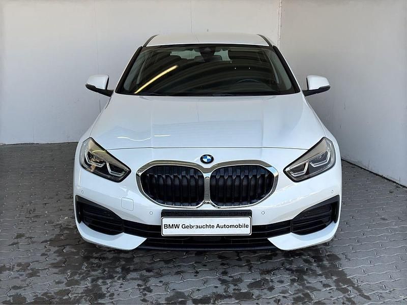 Gebraucht BMW 118 Advantage 136 PS (100 kW) 2023 Alpinweiss Kleinwagen
