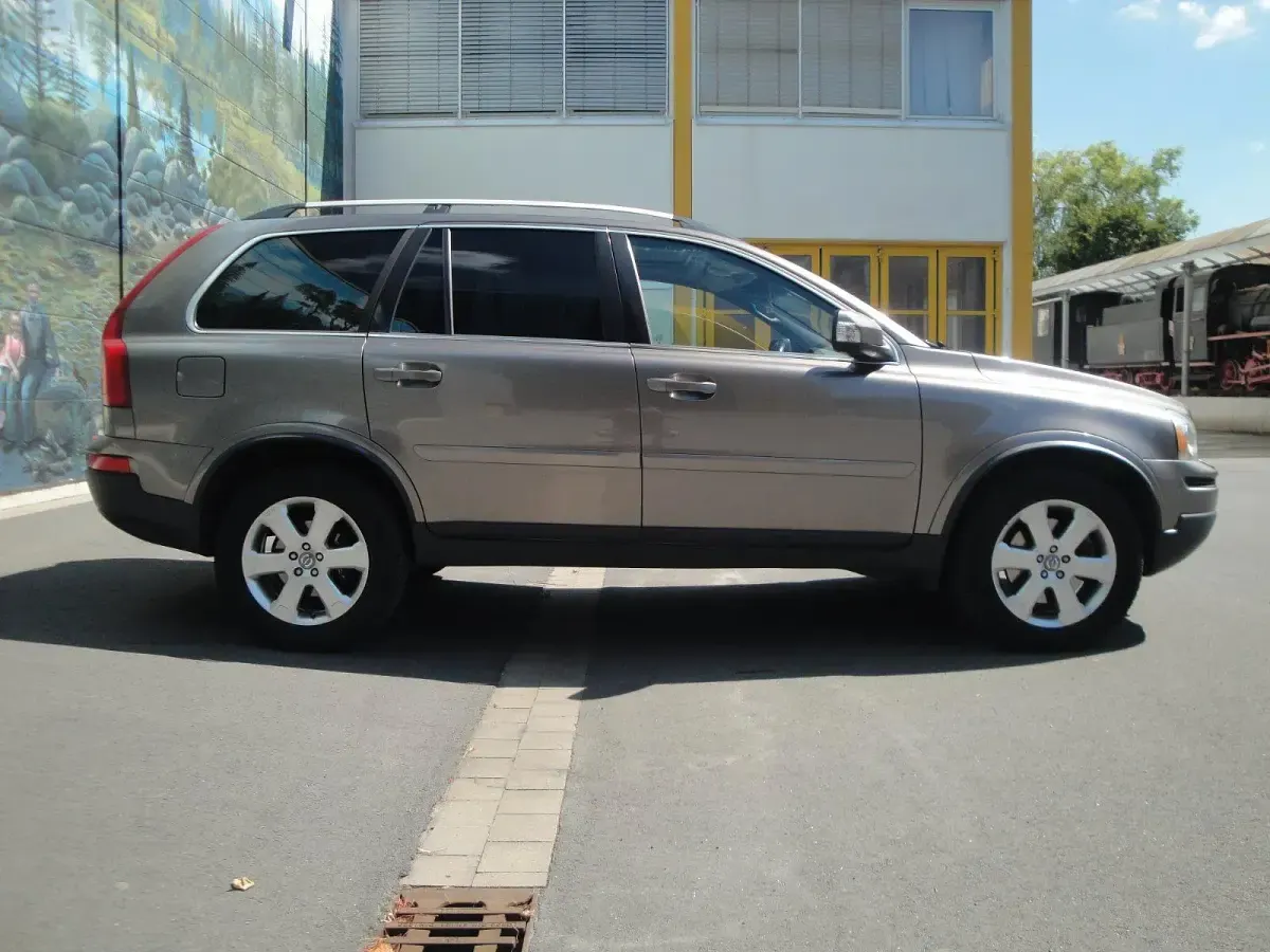 Gebraucht Volvo XC90 163 PS (119 kW) 2010 Grau SUV