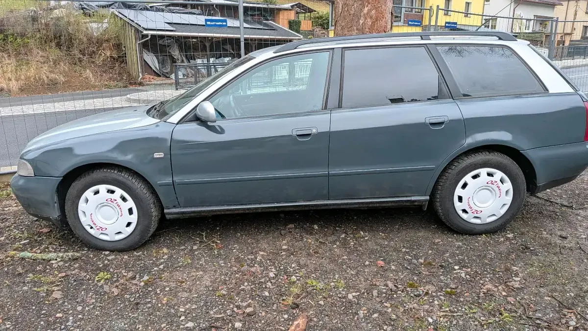 Gebraucht Audi A4 110 PS (80 kW) 1997 Kombi