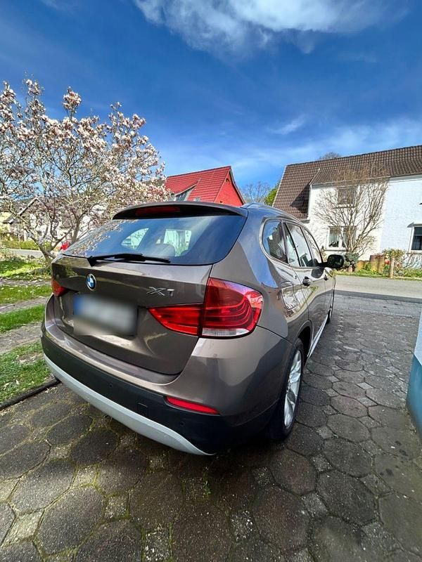 Gebraucht BMW X1 177 PS (130 kW) 2010 Braun SUV