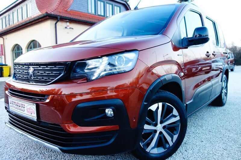 Braun Gebraucht 2019 Peugeot Rifter Allure GT-Line Van / Kleinbus | 20.900 € (Etwas zu teuer) - Bild 1/4
