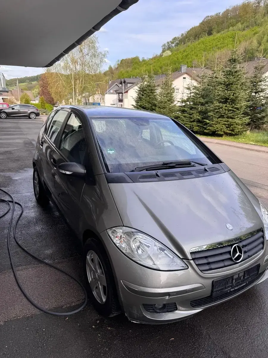 Gebraucht Mercedes A170 116 PS (85 kW) 2004 Gelb Kleinwagen
