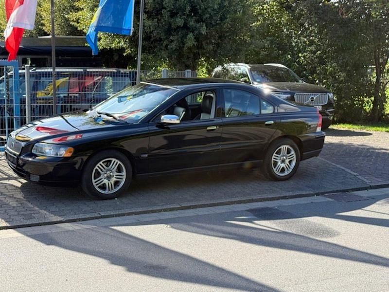 Schwarz Gebraucht 2007 Volvo S60 Dynamic Limousine | 5.750 € (Fairer Preis) - Bild 1/4