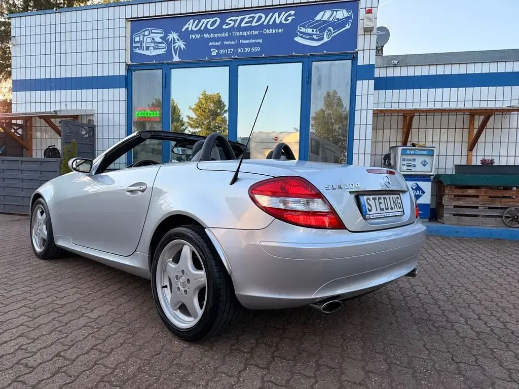 Gebraucht Mercedes SLK200 163 PS (119 kW) 2008 Silber Cabrio