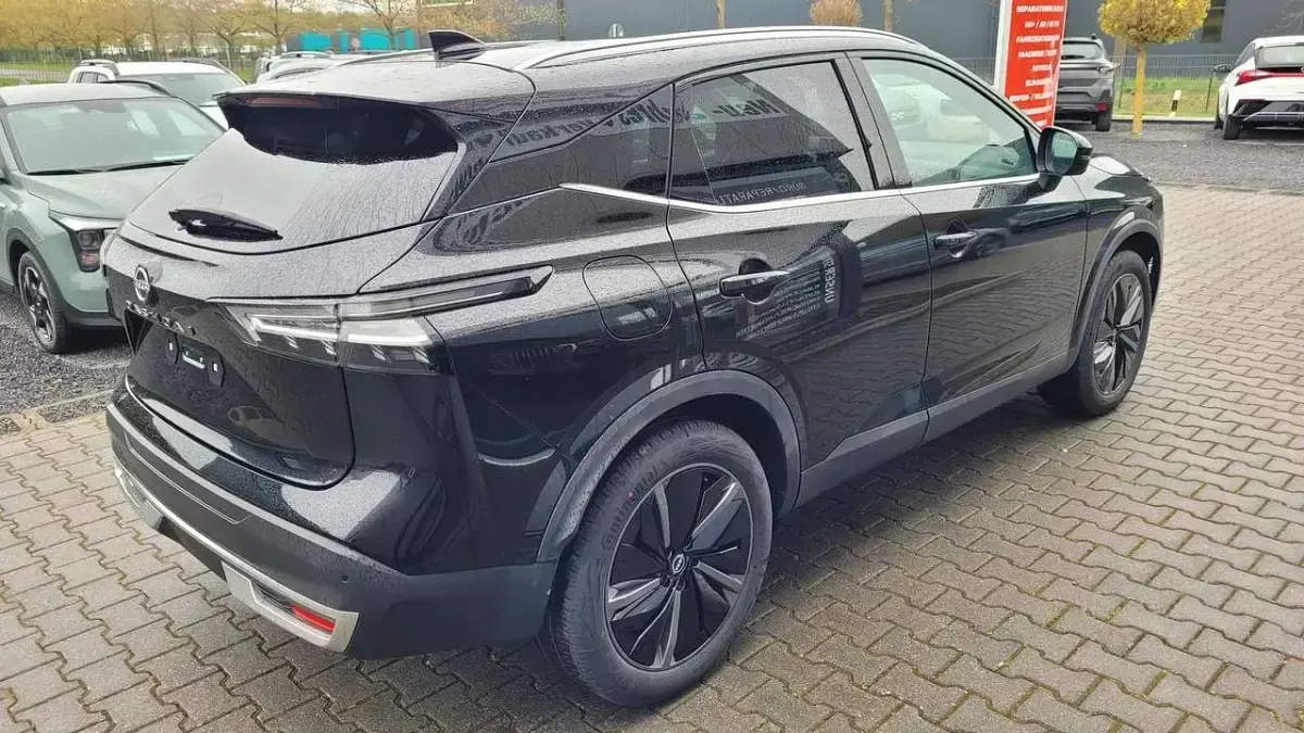 Neu Nissan Qashqai Tekna 158 PS (116 kW) 2026 Schwarz SUV