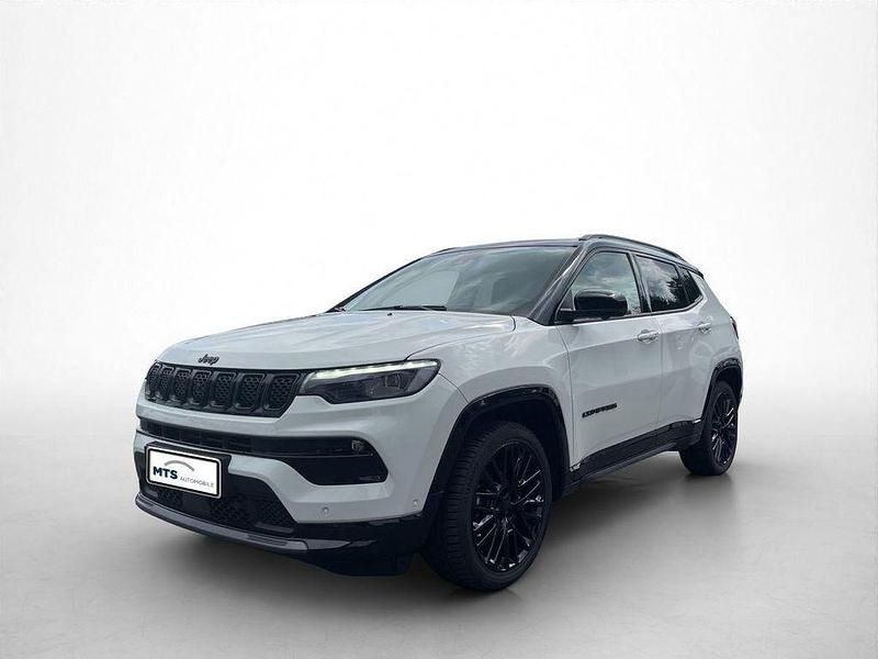 Weiß Gebraucht 2023 Jeep Compass SUV | 29.990 € (Etwas zu teuer) - Bild 1/4