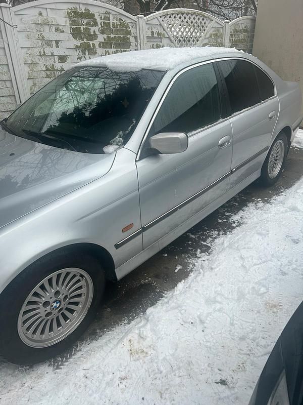 Gebraucht BMW 525 192 PS (141 kW) 2001 Silber Limousine